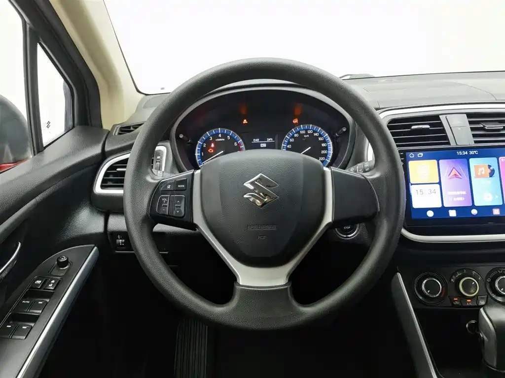 Suzuki S-Cross 2015 — фото 11