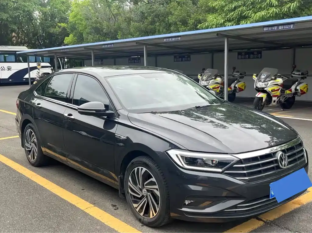 Volkswagen Sagitar 2022
