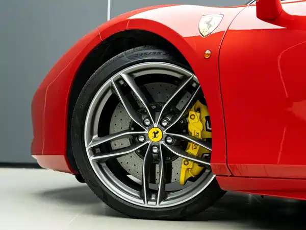 Ferrari 488 2018