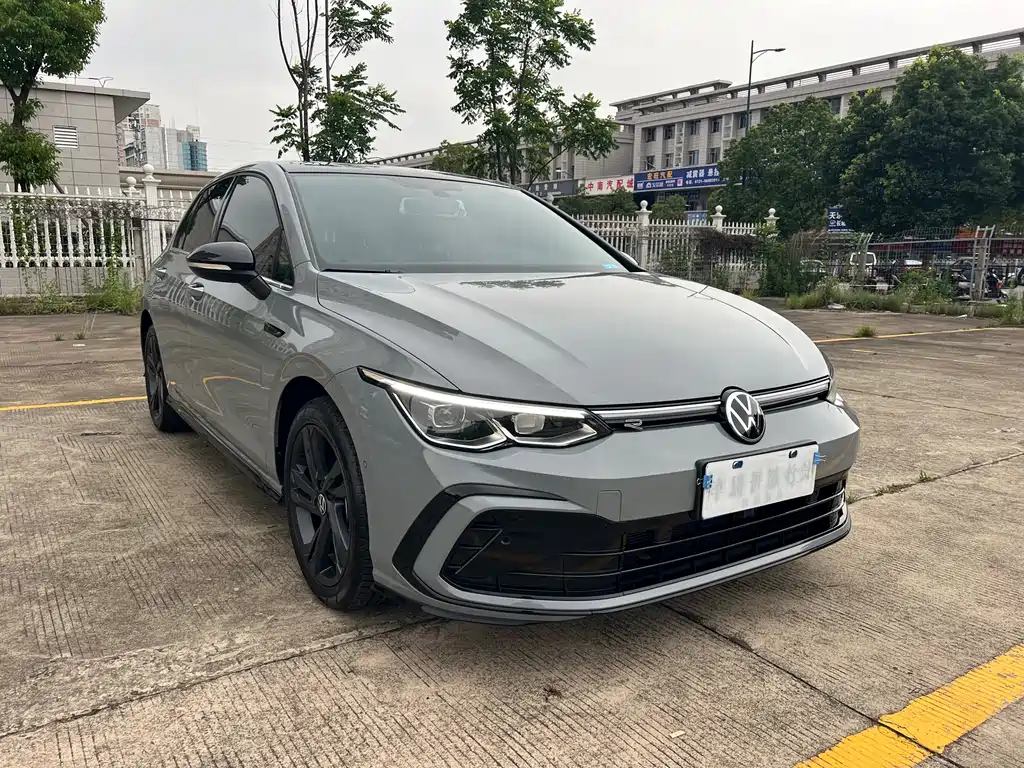 Volkswagen Golf 2023