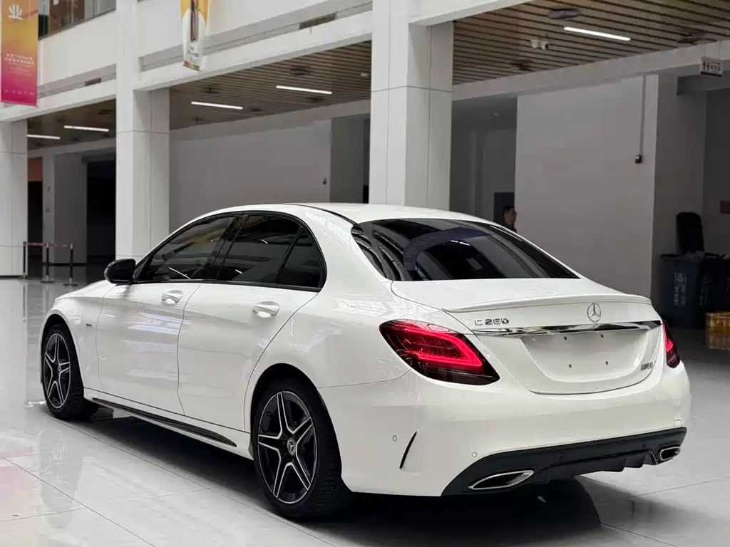 Mercedes-Benz C-Class 2021