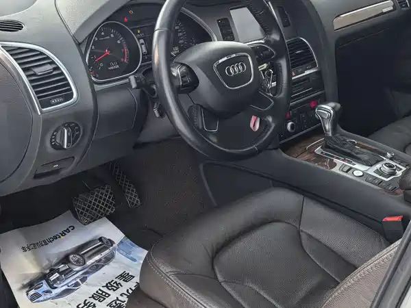 Audi Q7 2014