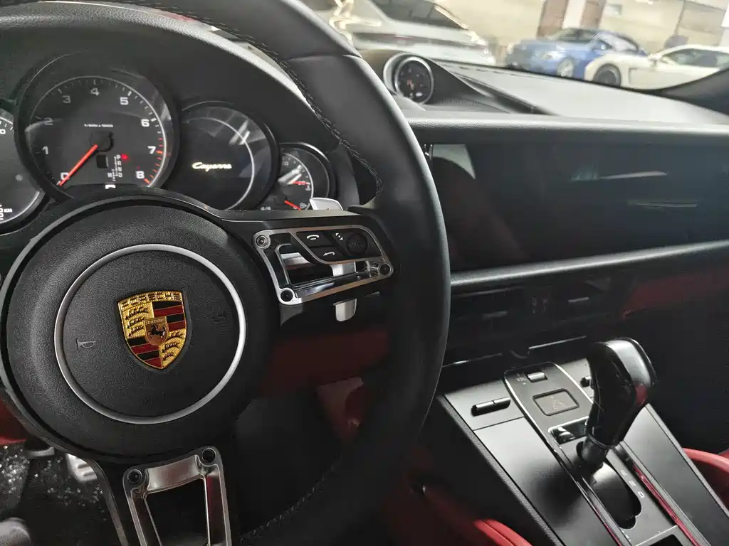 Porsche Cayenne 2012