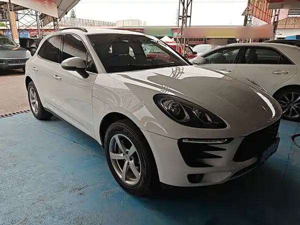 Porsche Macan 2015