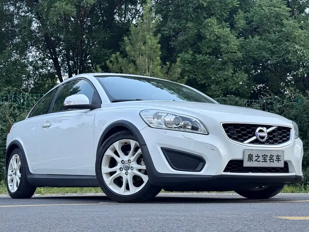 Volvo C30 2013 — фото 19