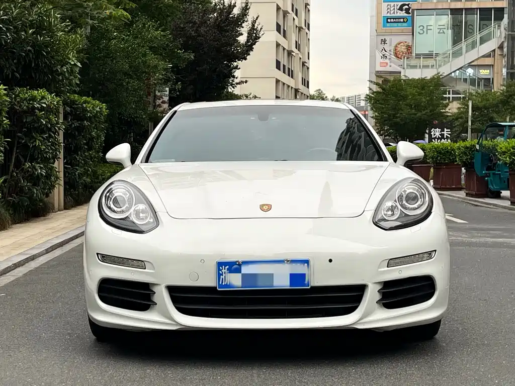 Porsche Panamera 2013