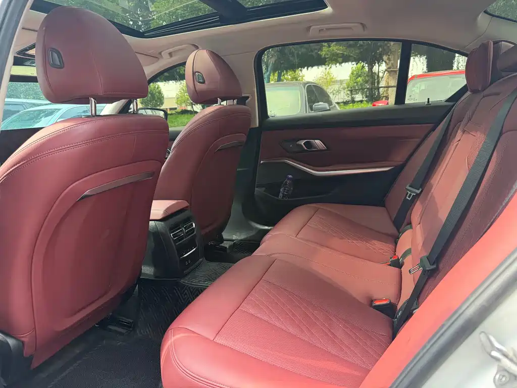 BMW 3 Series 2024
