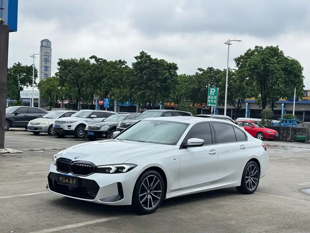 BMW 3 Series 2025
