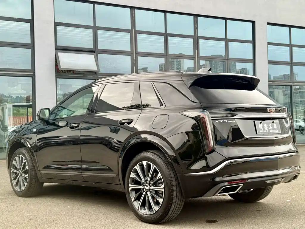 Cadillac XT5 2024 — фото 12