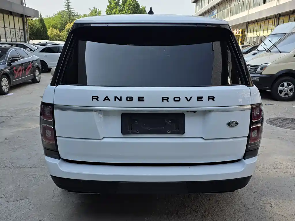 Land Rover Range Rover 2018 — фото 14