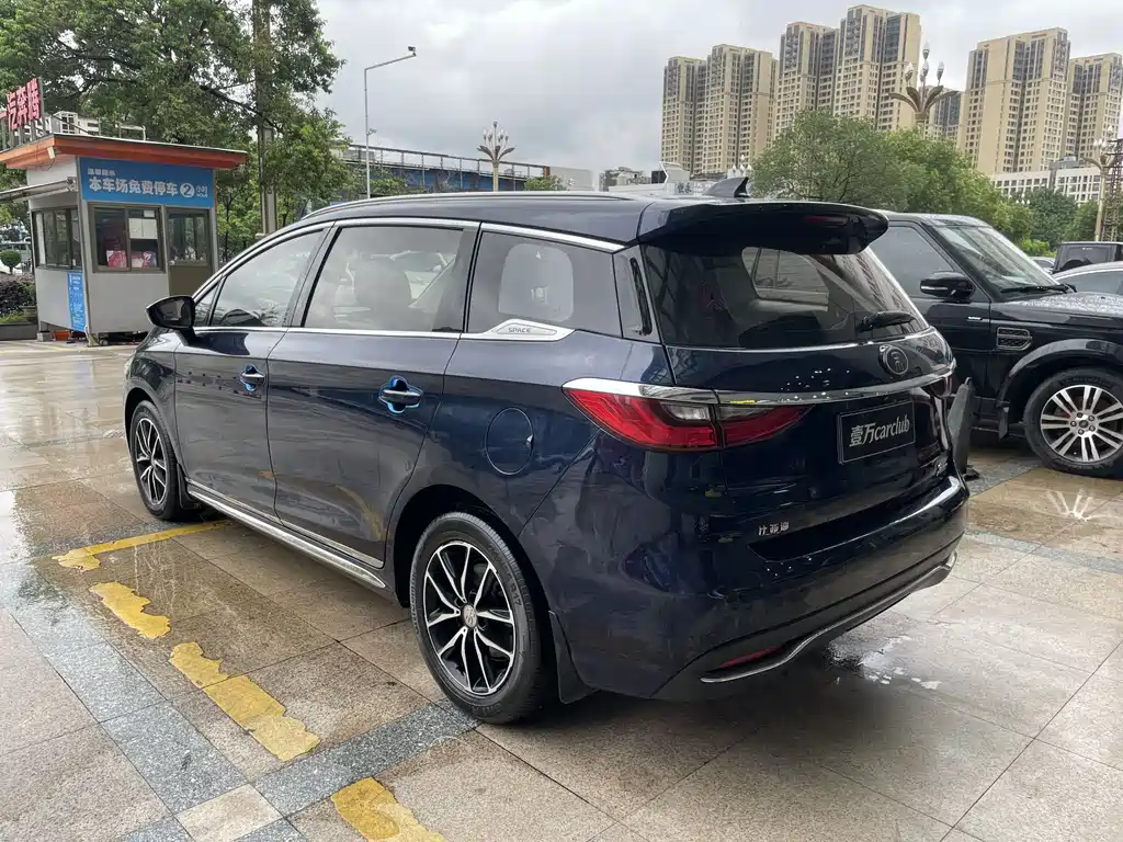 BYD MAX 2018 — фото 11
