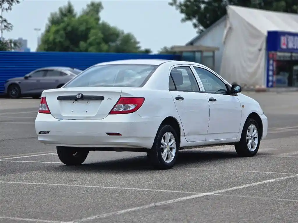 BYD F3 2015
