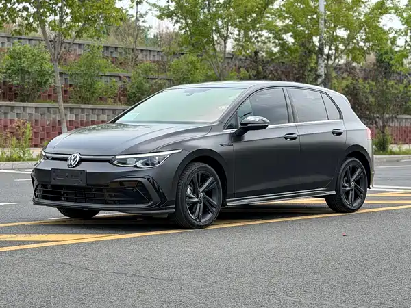 Volkswagen Golf 2022