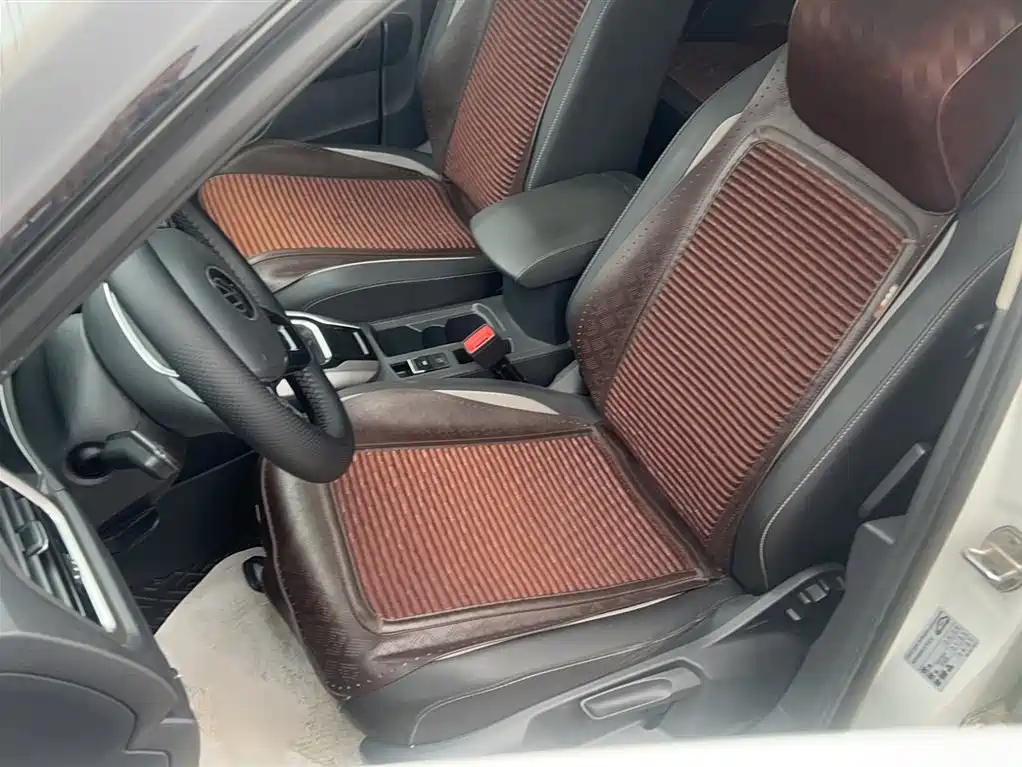 Volkswagen T-Roc 2021 — фото 11