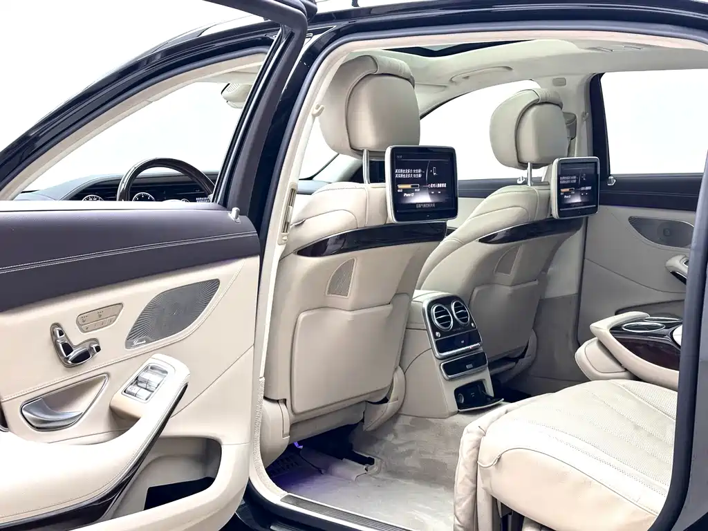 Mercedes-Benz Maybach S-Class 2015 — фото 11