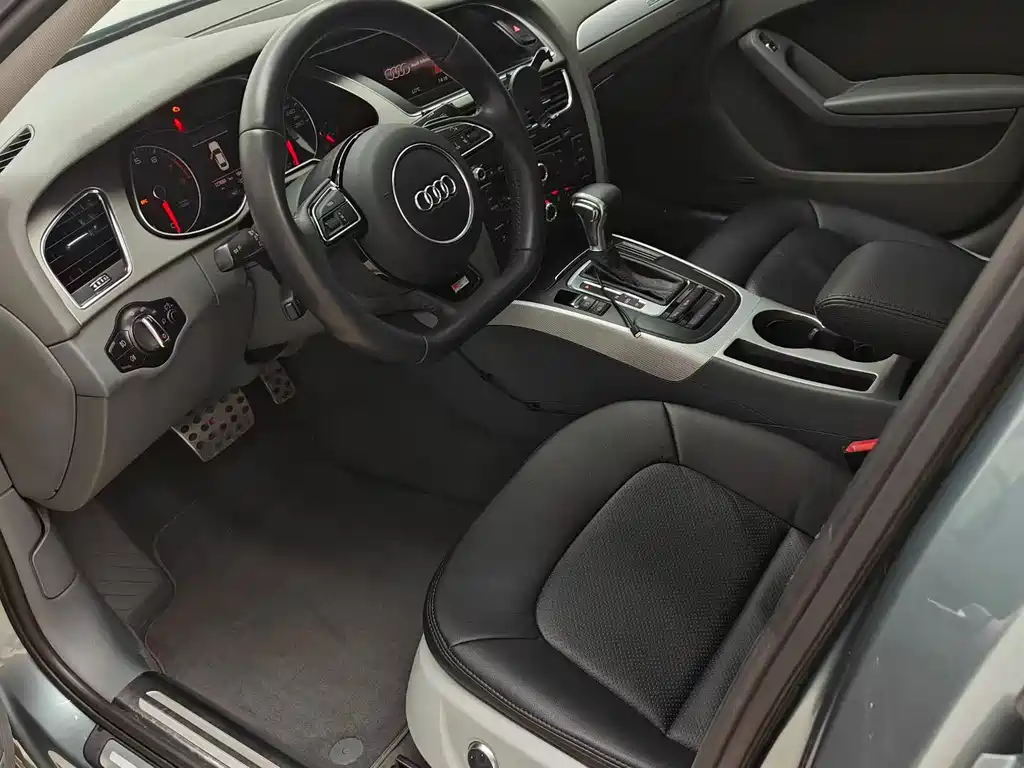 Audi A4L 2013 — фото 7