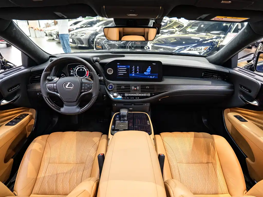 Lexus LS 2022 — фото 13