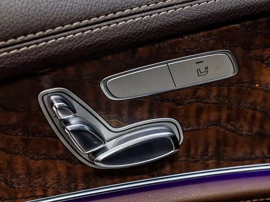 Mercedes-Benz E-Class 2022 — фото 11