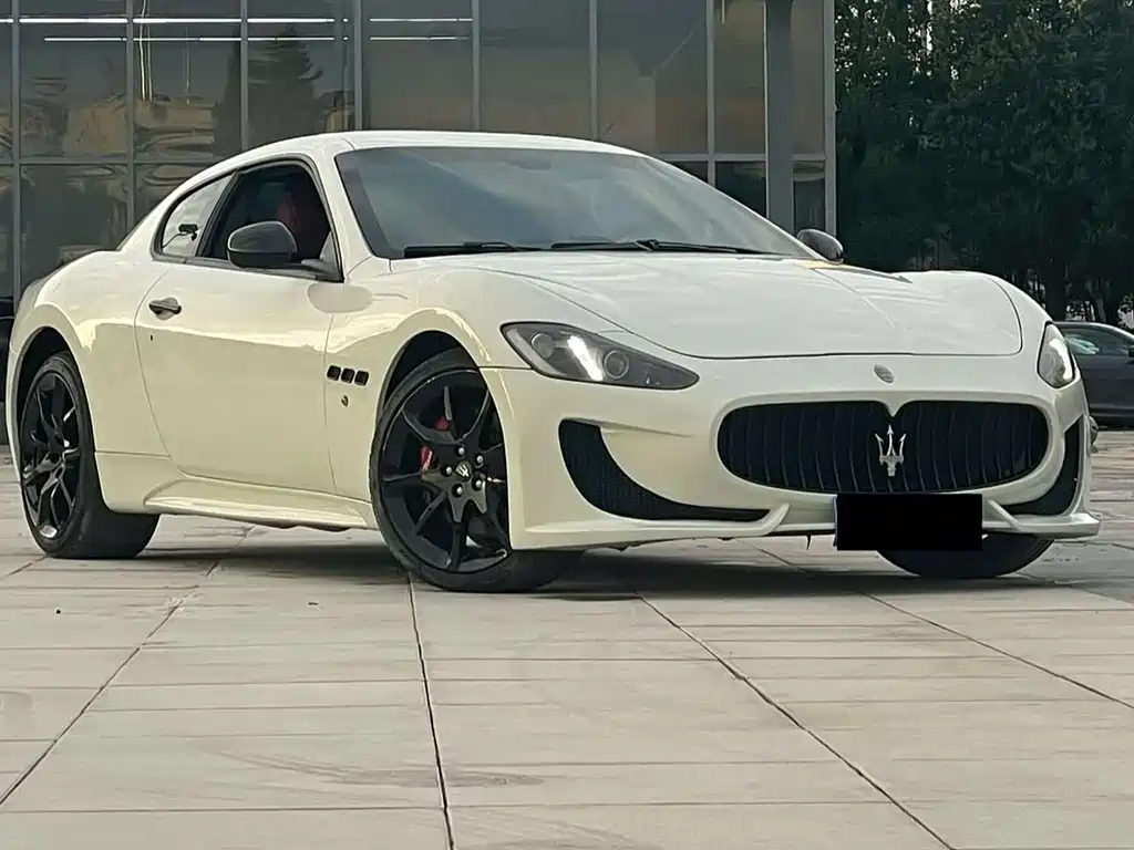 Maserati GranTurismo 2013 — фото 3
