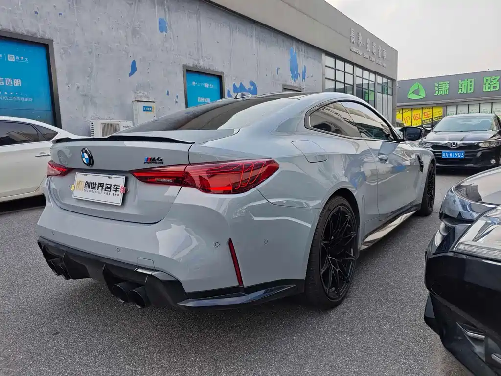 BMW M4 2025 — фото 9