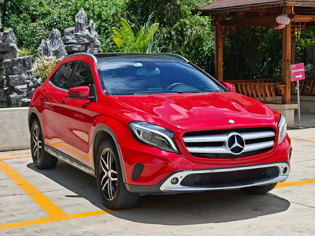 Mercedes-Benz GLA 2015