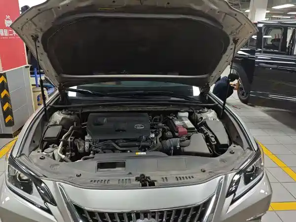 Lexus ES 2024