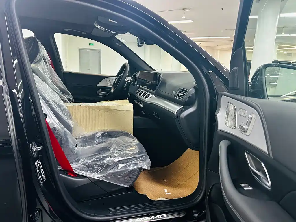 Mercedes-Benz GLE AMG 2025 — фото 12