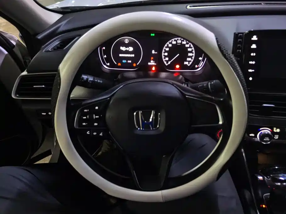 Honda Accord 2022 — фото 15
