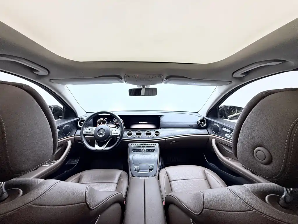 Mercedes-Benz E-Class 2020 — фото 20