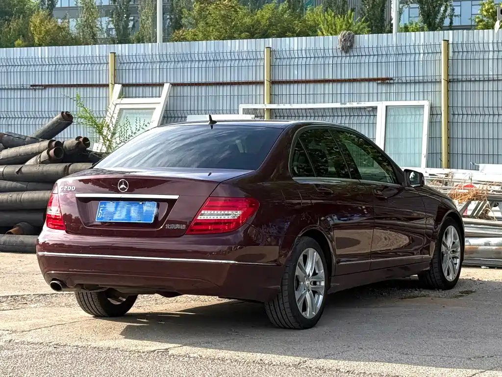 Mercedes-Benz C-Class 2012