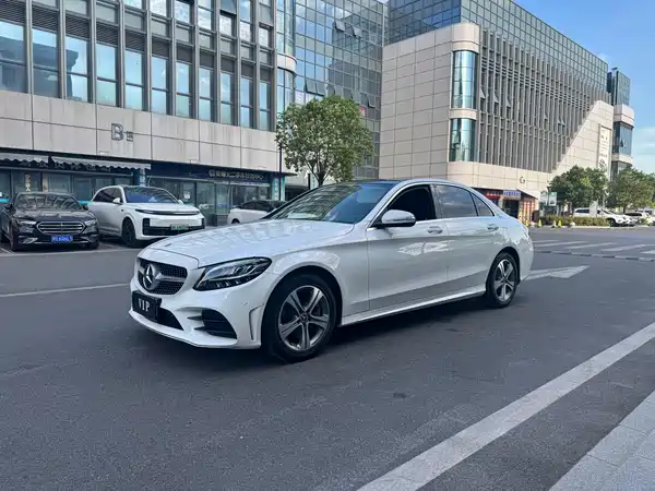 Mercedes-Benz C-Class 2019