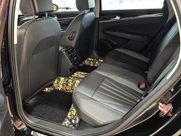 Volkswagen Passat 2025
