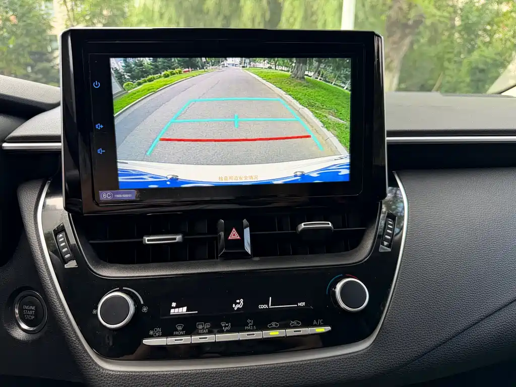 Toyota Corolla 2023 — фото 14