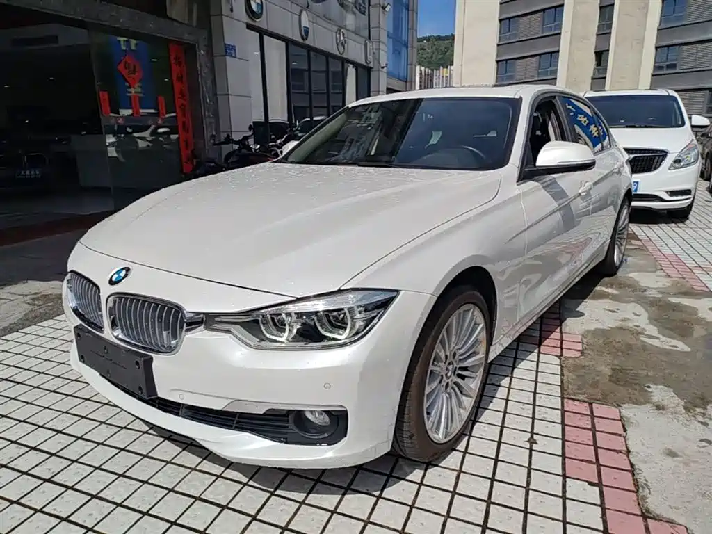 BMW 3 Series 2018 — фото 2