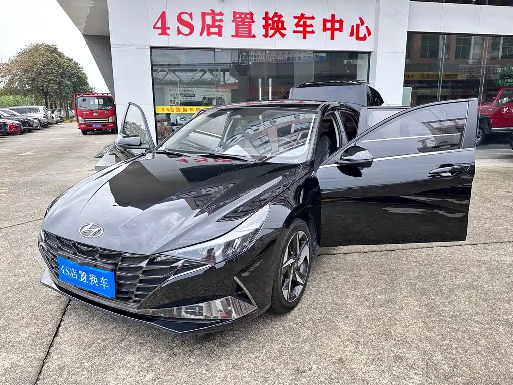 Hyundai Elantra 2021 — фото 20