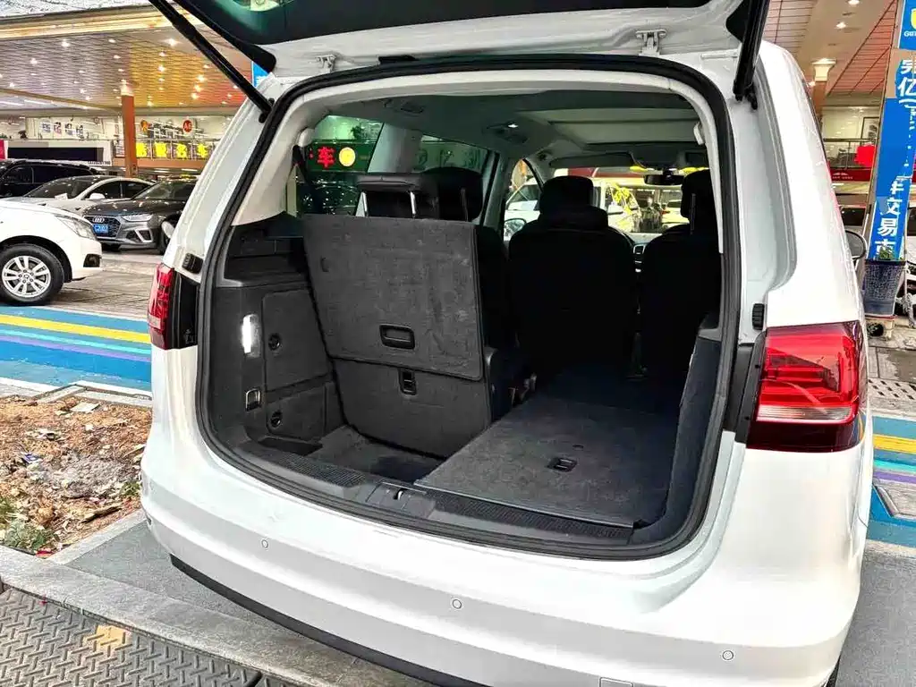 Volkswagen Sharan 2018 — фото 6