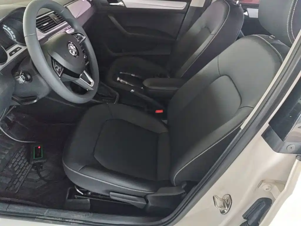 Skoda Rapid 2020 — фото 15