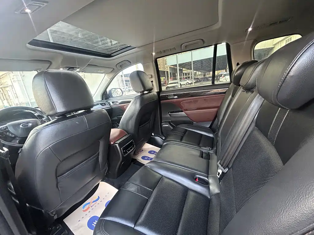 GAC Motor Trumpchi GS8 2019 — фото 10
