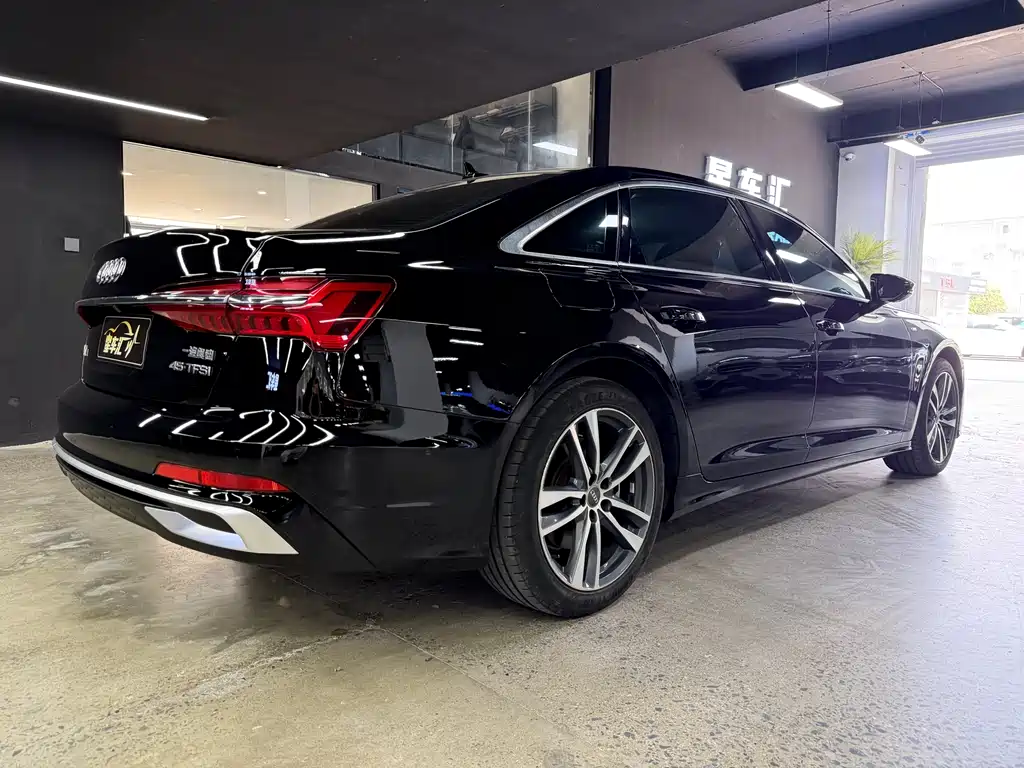 Audi A6L 2019 — фото 13