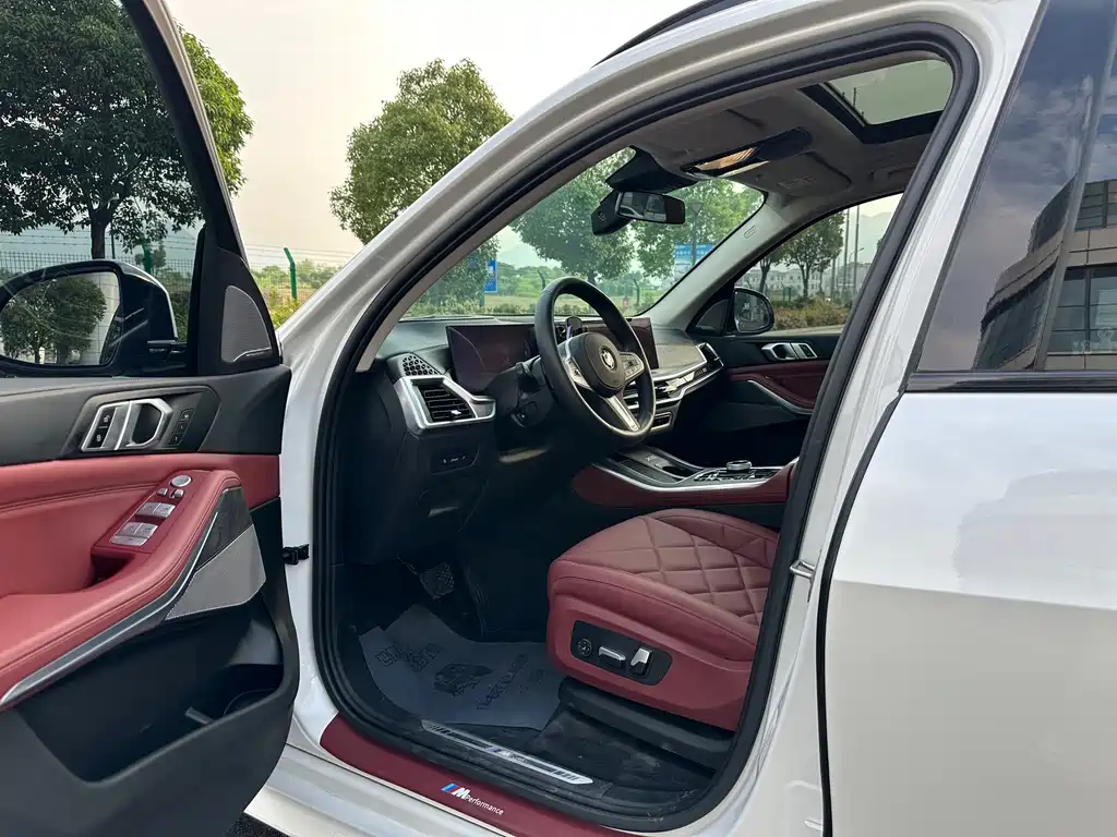 BMW X5 2024
