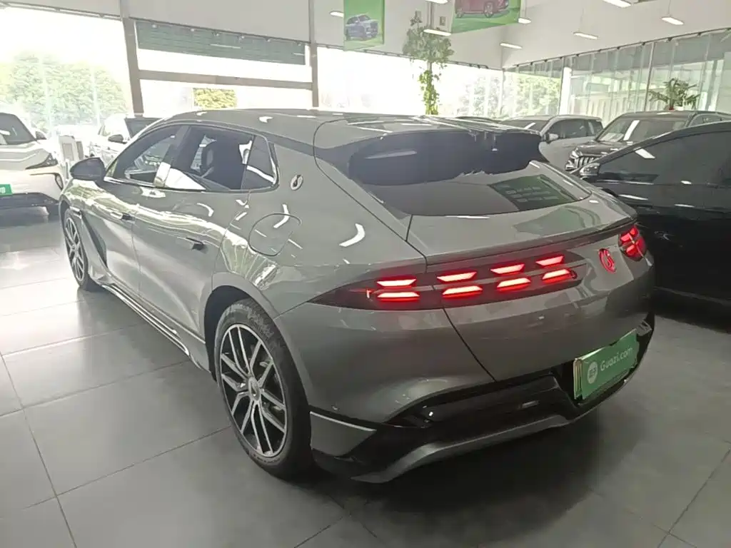 Denza Z9GT 2025