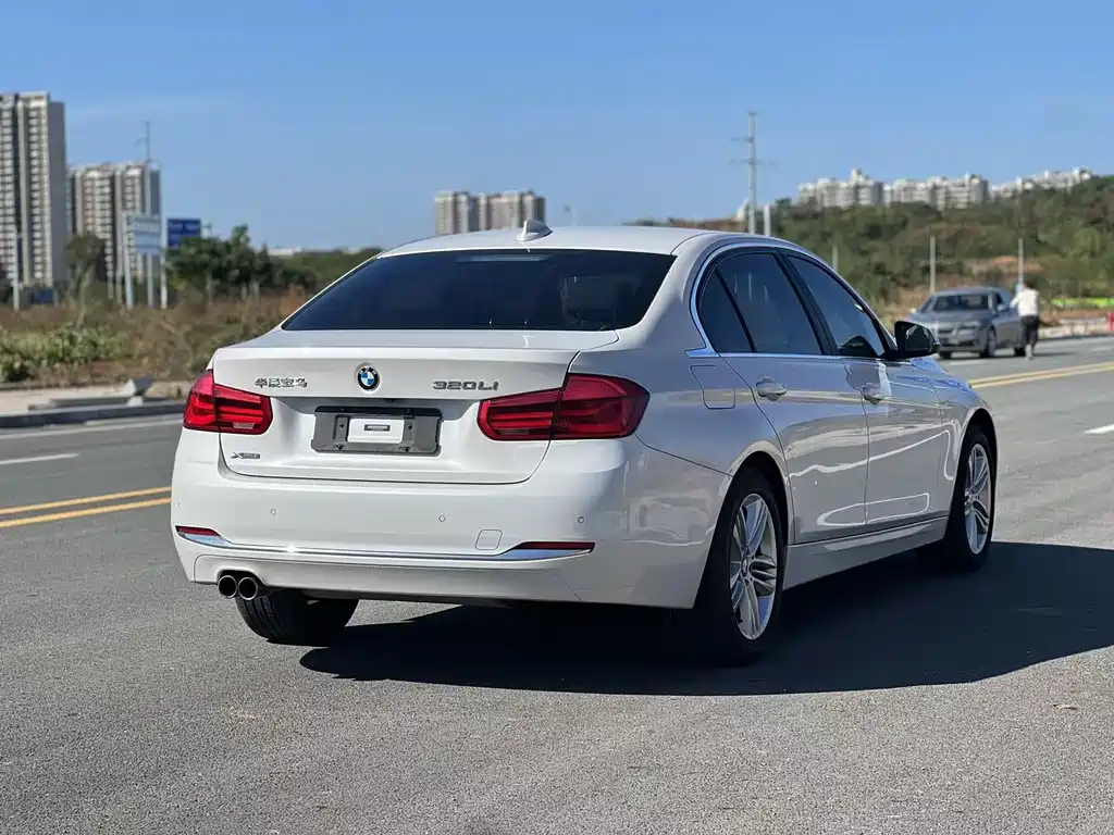 BMW 3 Series 2017