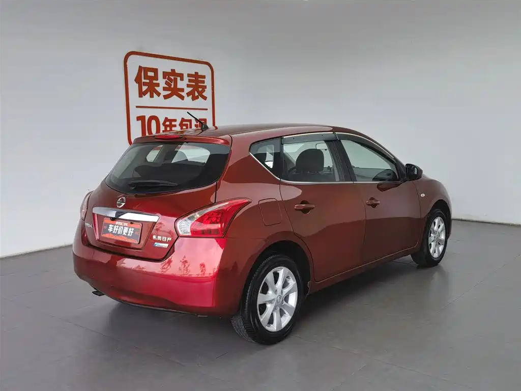Nissan Tiida 2014