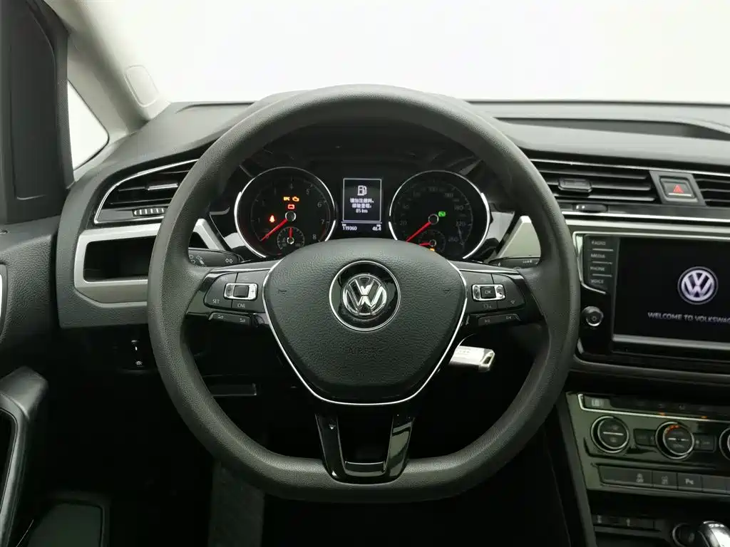 Volkswagen Touran 2020 — фото 11