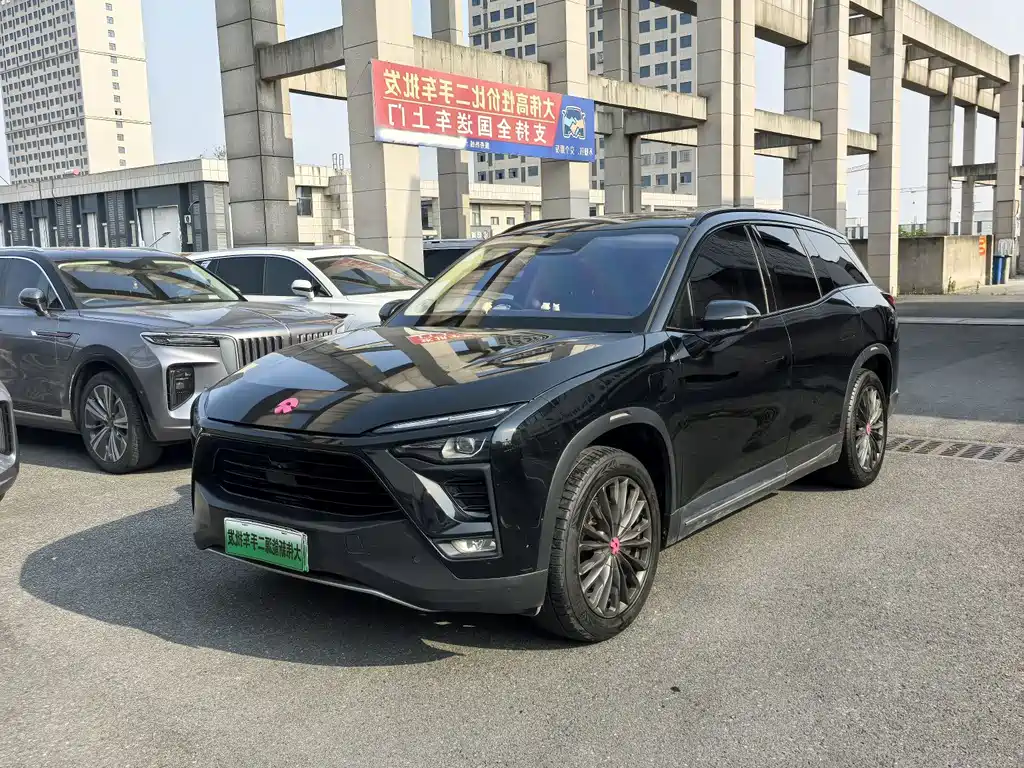 NIO ES8 2019