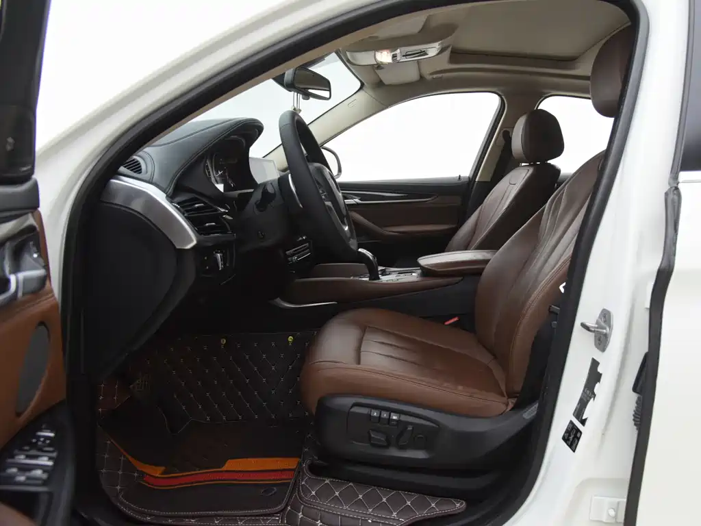 BMW X6 2015 — фото 12