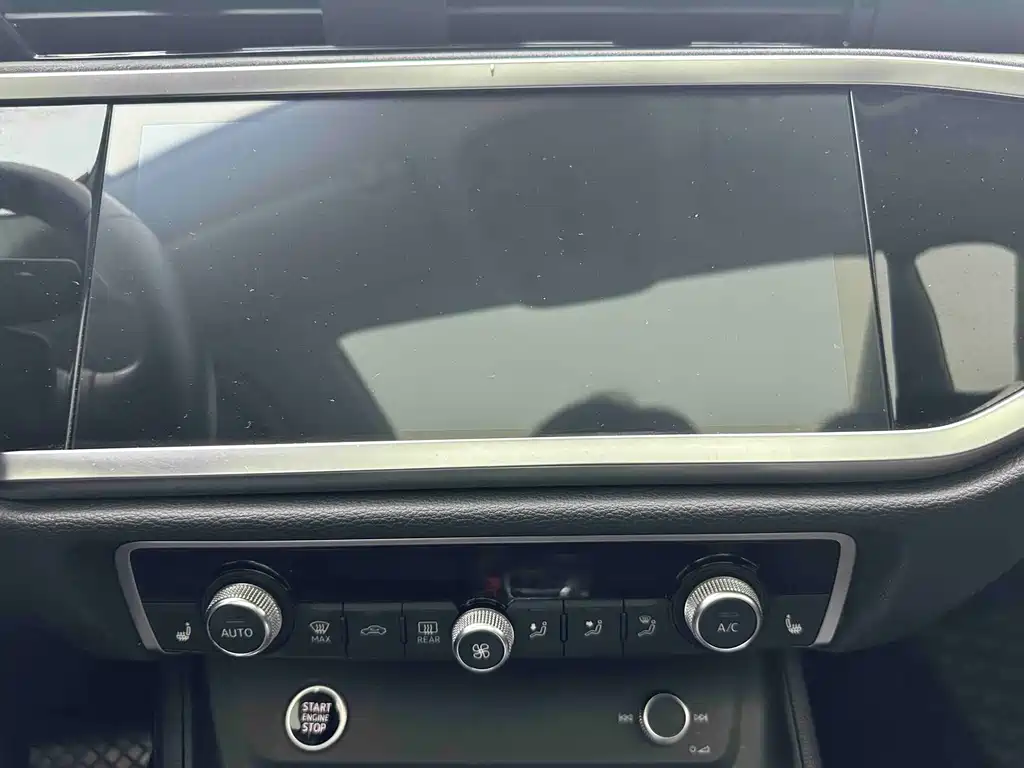 Audi Q3 2022 — фото 16