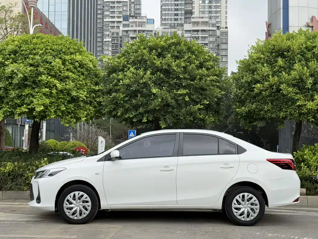 Toyota Vios 2021 — фото 9