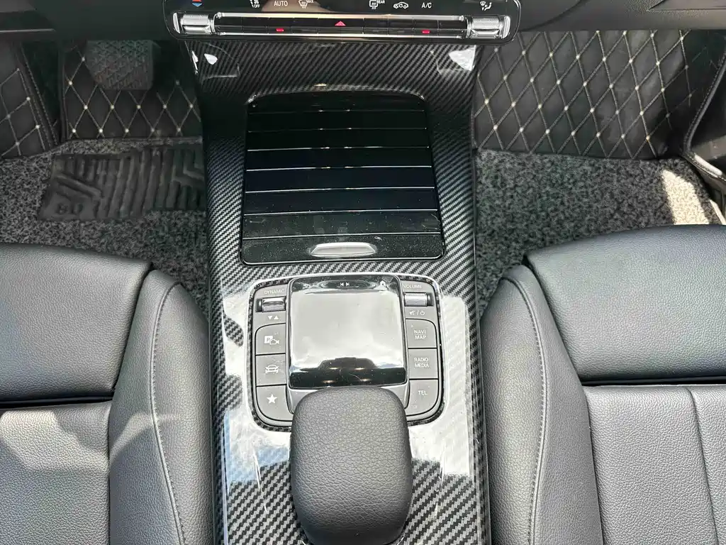 Mercedes-Benz A-Class 2021 — фото 19