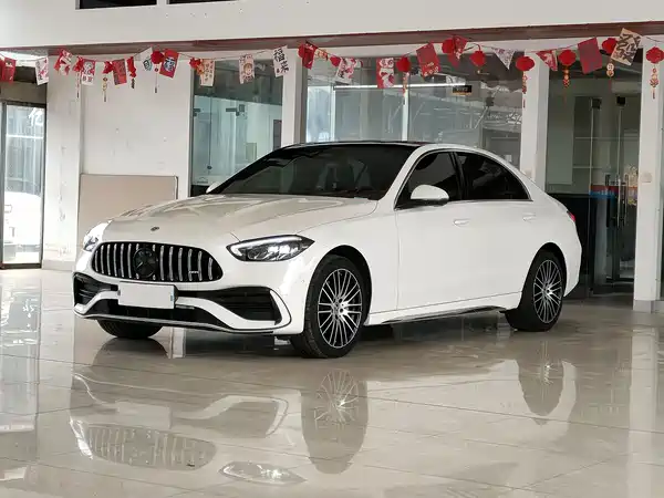 Mercedes-Benz C-Class 2024